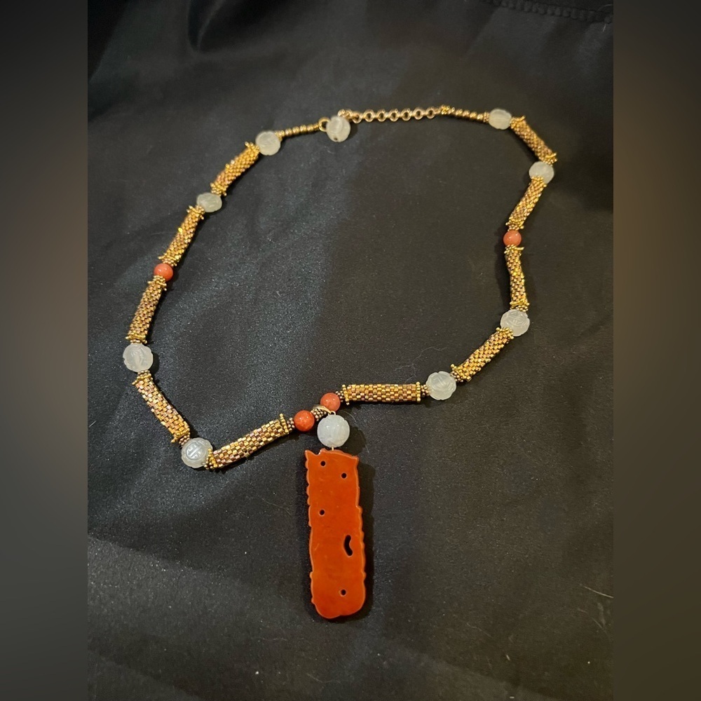 Elegant Gold and Red Pendant Necklace